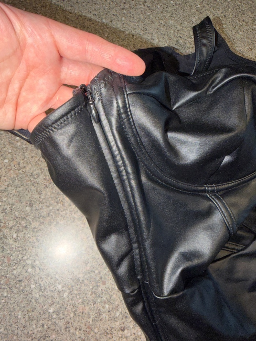 Popilush Black Faux Leather Underwire Bodysuit - Picture 3 of 4